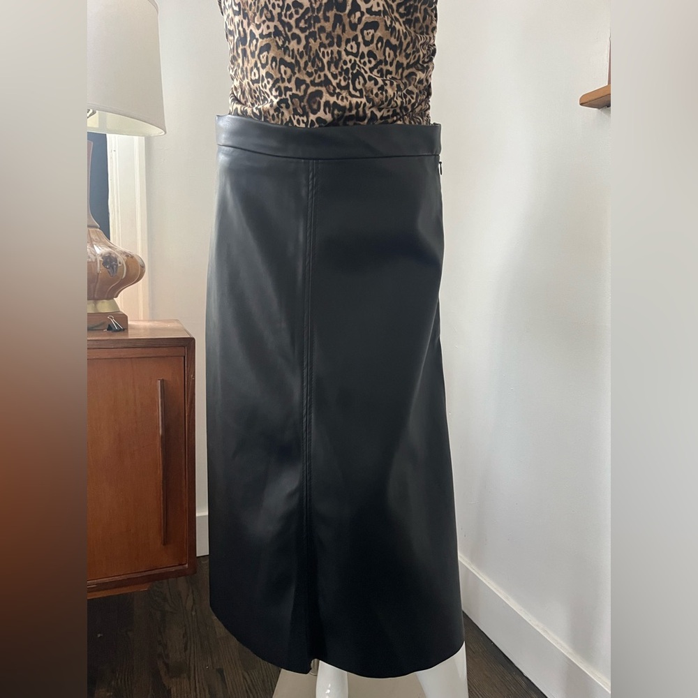 H&M Elegant Black Faux Leather Skirt